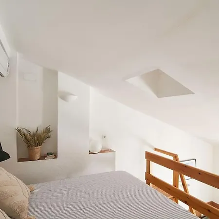 Horta Vi Apartment Cadaques